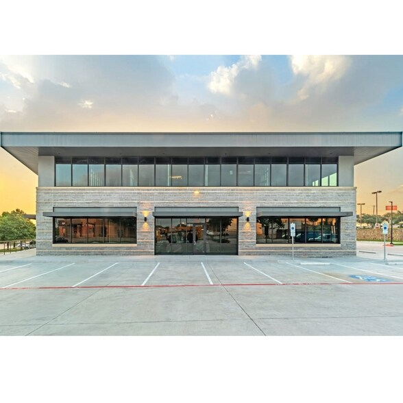 550 Vigor Way, Suite 102 way, Rockwall, TX à louer - Photo du bâtiment - Image 2 de 7