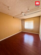 18400-18406 Ventura Blvd, Tarzana, CA for lease Interior Photo- Image 2 of 10