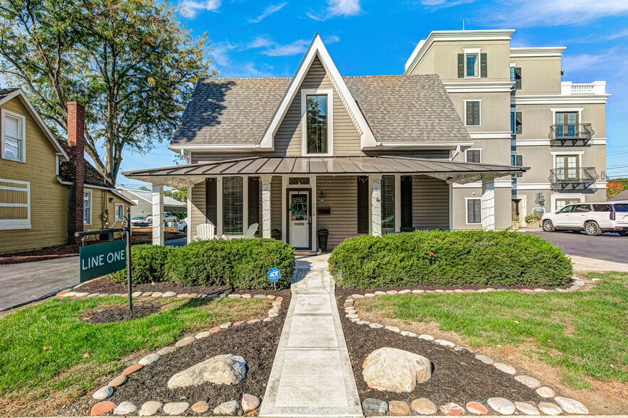 725 E 65th St, Indianapolis, IN for sale - Building Photo - Image 3 of 8