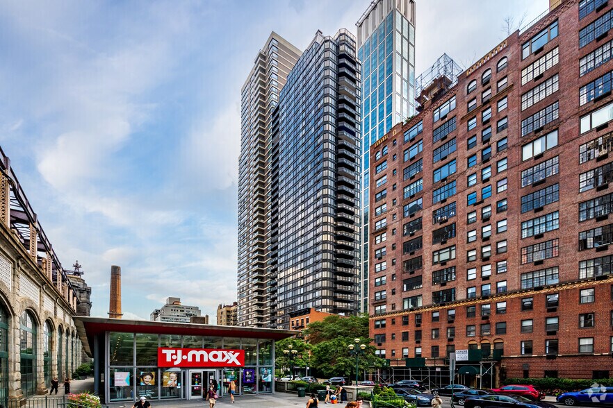 414-418 E 59th St, New York, NY for sale - Primary Photo - Image 1 of 12