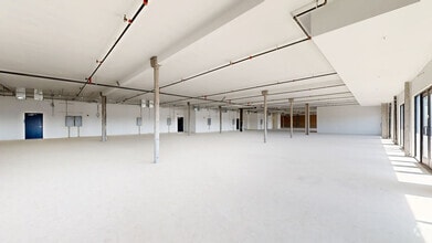 13755-13811 Roscoe Blvd, Panorama City, CA for lease Matterport 3D Scan- Image 1 of 6