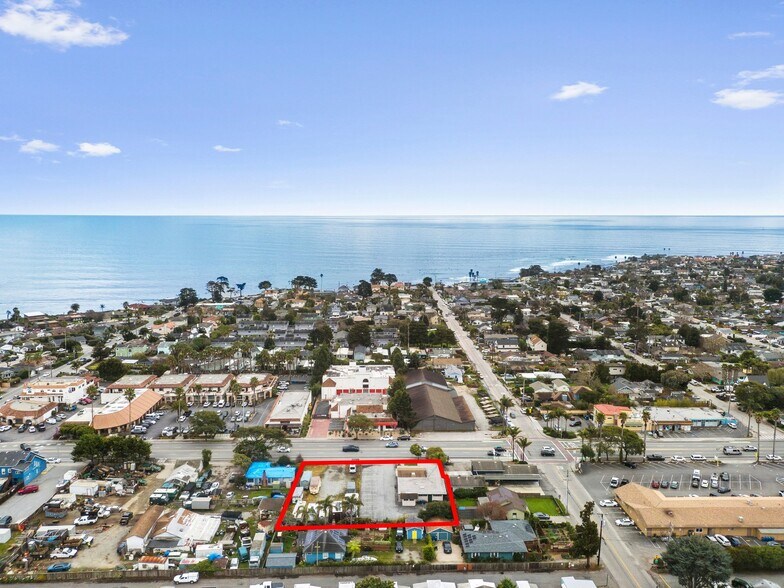 3811 Portola Dr, Santa Cruz, CA à vendre - Photo du bâtiment - Image 2 de 36