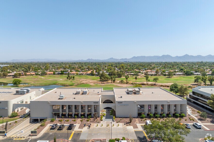 11209 N Tatum Blvd, Phoenix, AZ à louer - Photo du bâtiment - Image 3 de 31