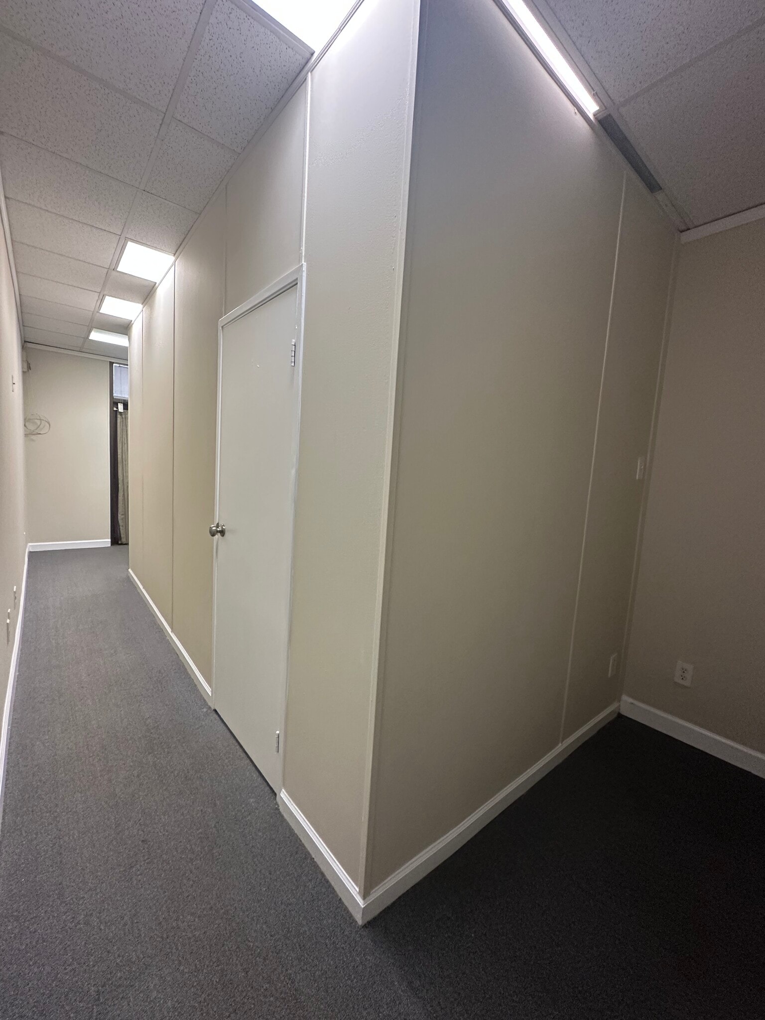 3297 Northcrest Rd, Atlanta, GA for lease Interior Photo- Image 1 of 5