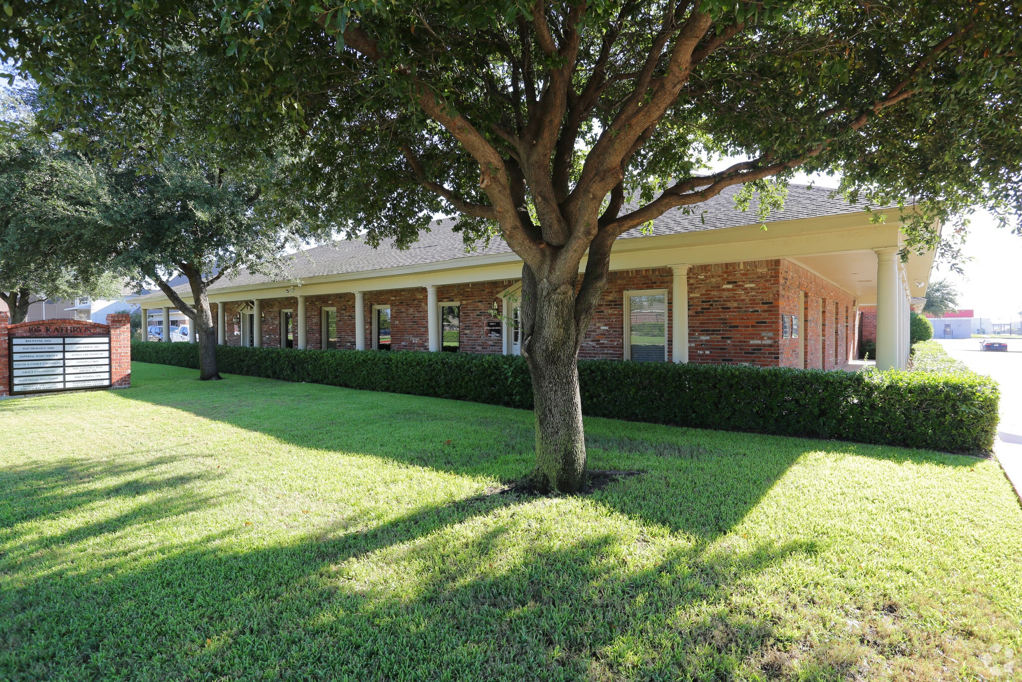 105 Kathryn Dr, Lewisville, TX à vendre Photo principale- Image 1 de 4