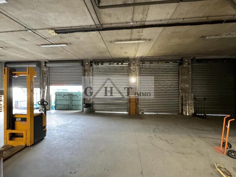 Industrial in Antony for lease - Interior Photo - Image 2 of 14