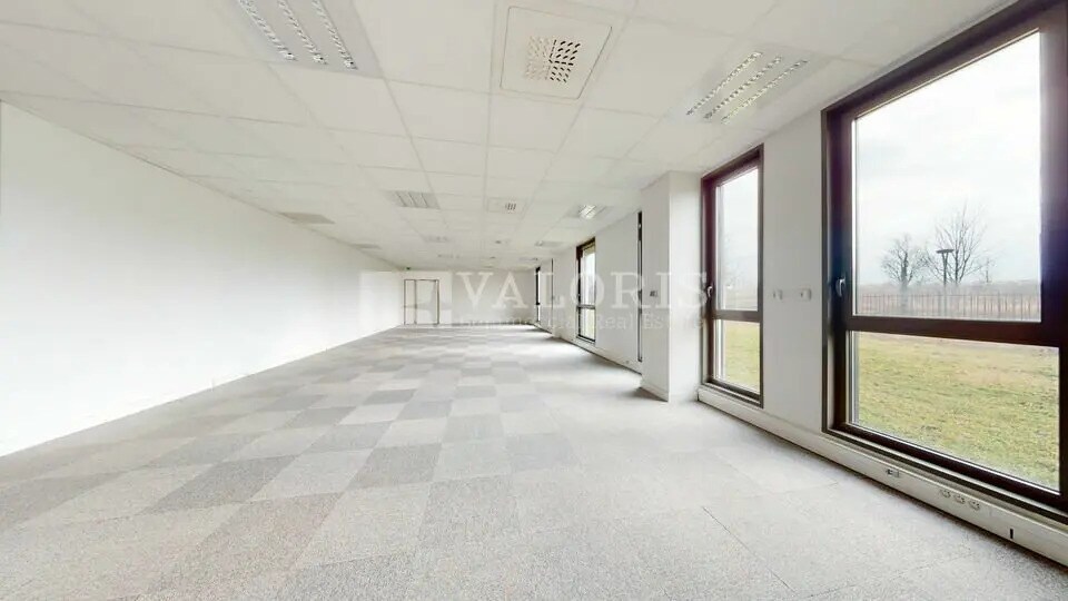 Office in Saint-Priest for sale - Interior Photo - Image 2 of 5