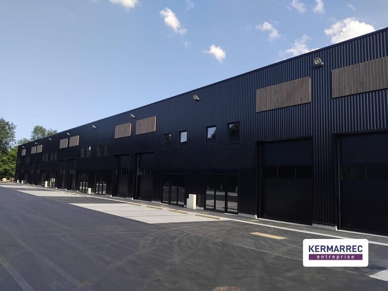 Flex in La Meziere for lease - Building Photo - Image 2 of 3
