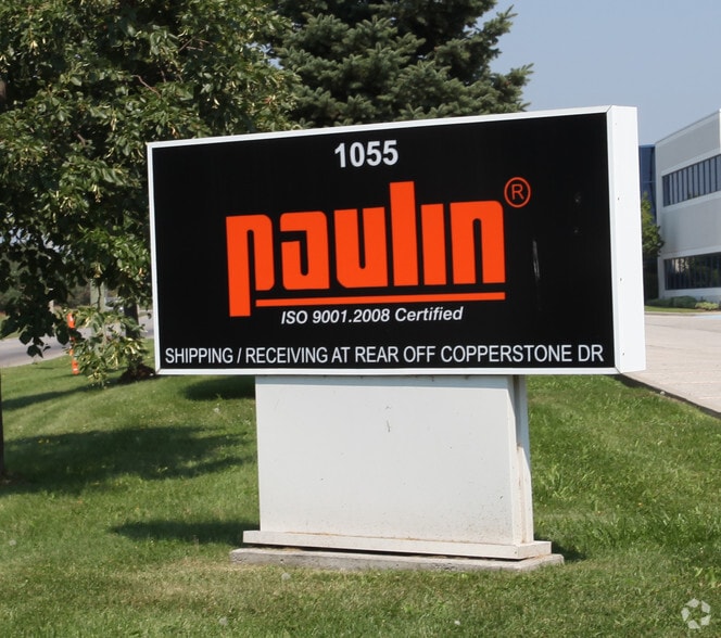 1055 Squires Beach Rd, Pickering, ON à louer - Photo du bâtiment - Image 3 de 4