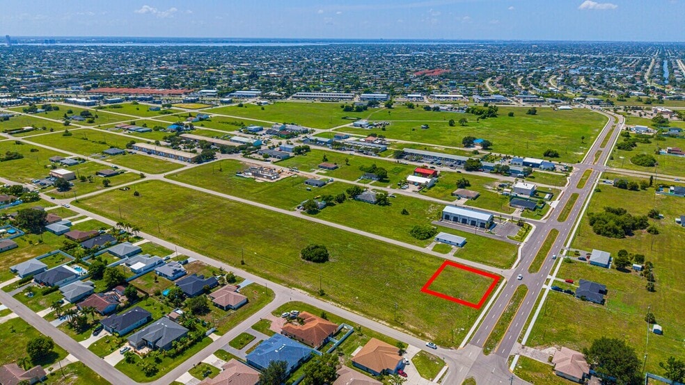 801 NE 8th Ter, Cape Coral, FL for sale - Aerial - Image 3 of 4