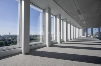 Office in Courbevoie for lease Interior Photo- Image 1 of 5