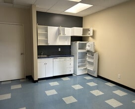 18150 111th Ave NW, Edmonton, AB for lease Interior Photo- Image 2 of 4