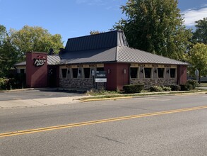 801 Williams St, Lake Geneva, WI for lease Building Photo- Image 1 of 1