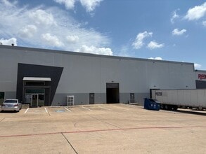 2306 Howard Ln, Austin, TX for lease Building Photo- Image 1 of 25