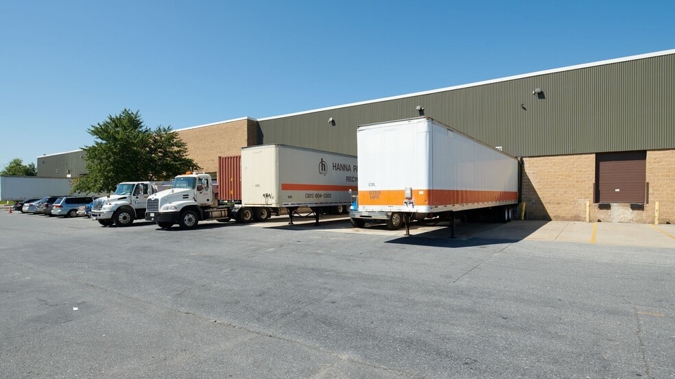 8679 Greenwood Pl, Savage, MD for lease - Building Photo - Image 3 of 14