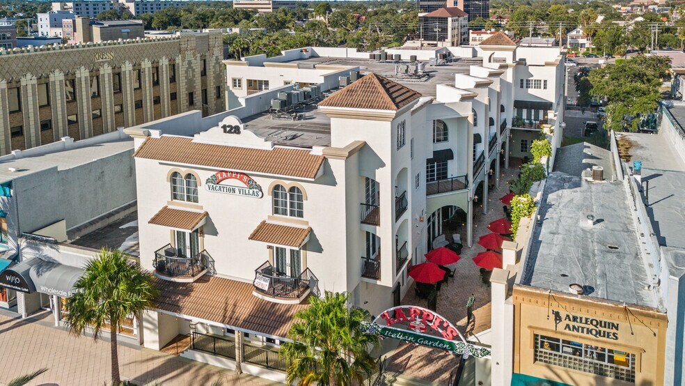 128 S Beach St, Daytona Beach, FL à vendre - Photo du bâtiment - Image 1 de 45