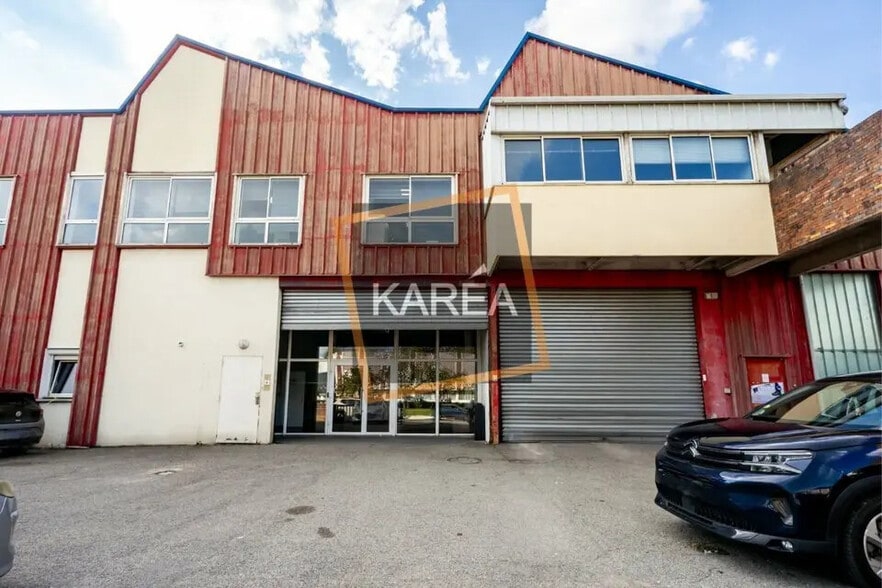 Flex in Noisiel for lease - Building Photo - Image 3 of 5