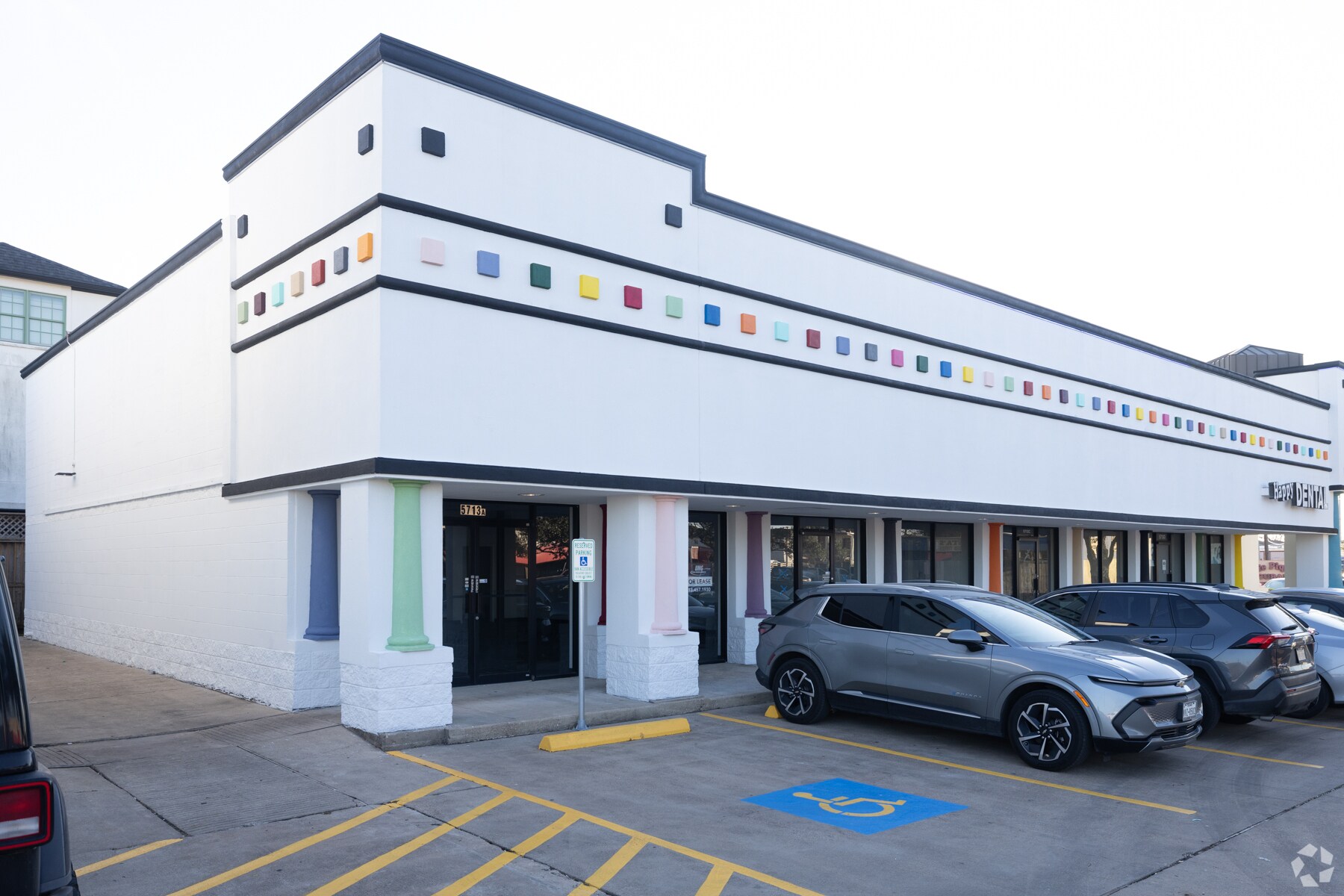 5711-5713 Bissonnet St, Houston, TX à louer Photo du bâtiment- Image 1 de 4