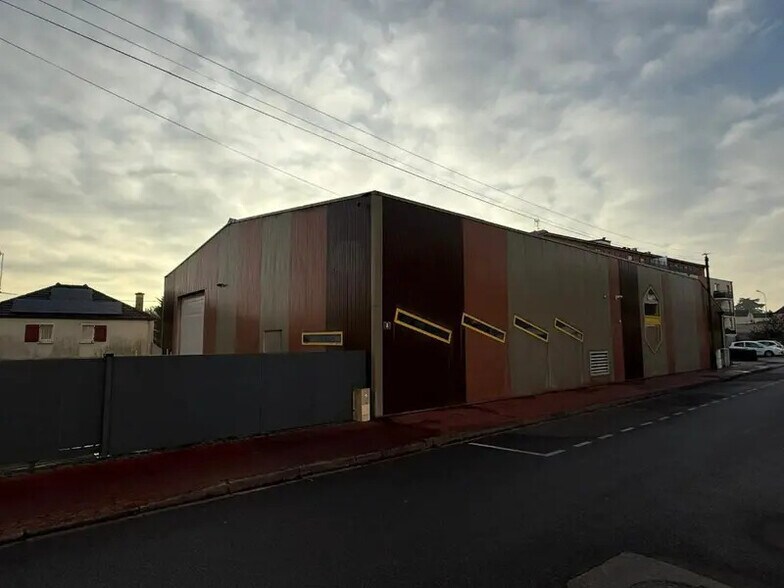 Flex in Chalon-sur-Saône for sale - Building Photo - Image 3 of 5