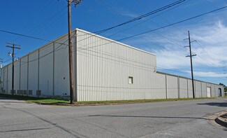 Plus de détails pour 1075 N M L King Jr Pky, Beaumont, TX - Local d'activités à louer