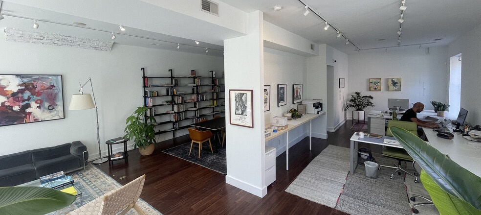12 Queen St, Charleston, SC for sale - Interior Photo - Image 3 of 7