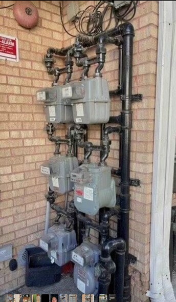 35-25 109th St, Corona, NY à vendre - Photo du bâtiment - Image 3 de 5