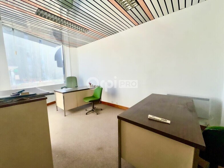 Office in Les Lilas for sale - Interior Photo - Image 3 of 8