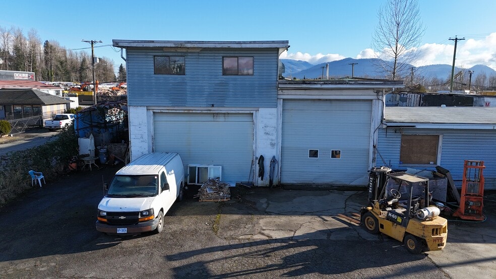 33467 Broadway Av, Mission, BC for sale - Building Photo - Image 3 of 4