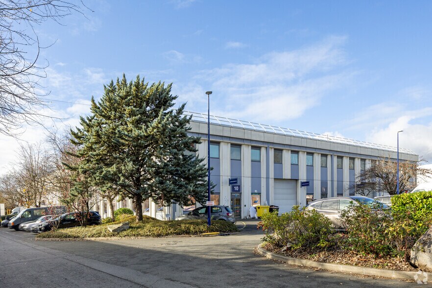 16 Rue Henri Becquerel, Aulnay-sous-Bois à louer - Photo du bâtiment - Image 2 de 4