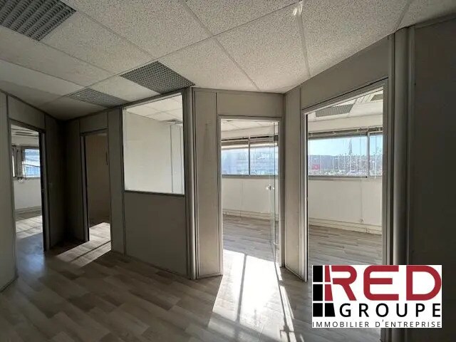 Office in Aix-en-Provence for lease - Building Photo - Image 2 of 5