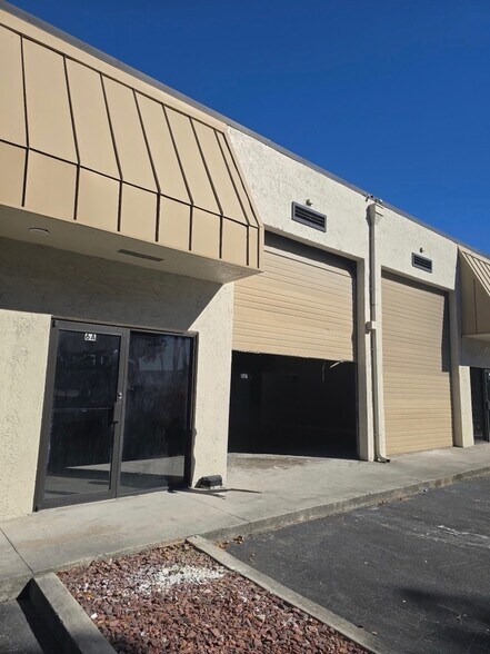 41 N Congress Ave, Delray Beach, FL à louer - Photo du bâtiment - Image 1 de 8