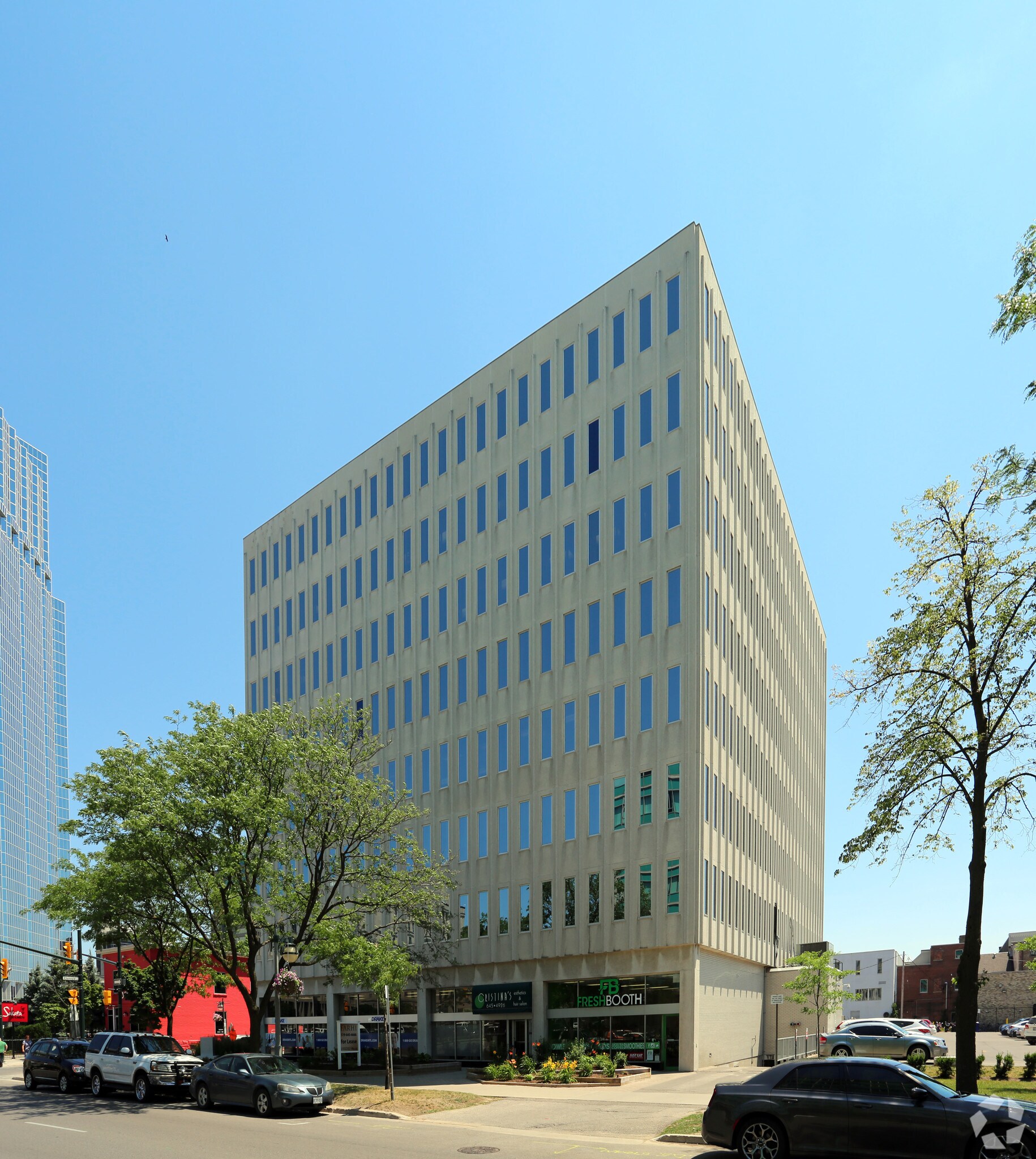 201 Queens Ave, London, ON à louer Photo principale- Image 1 de 4