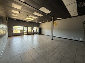 397 Cromwell Ave, Rocky Hill, CT for lease Interior Photo- Image 1 of 3