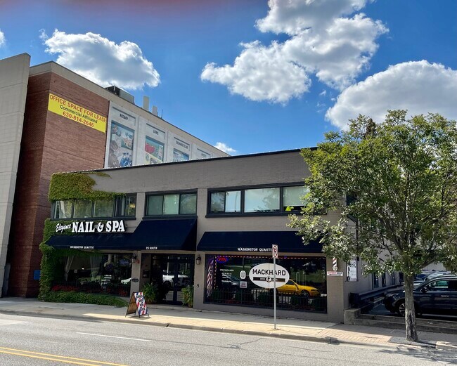 Plus de détails pour 25 S Washington St, Naperville, IL - Commerce de détail à louer