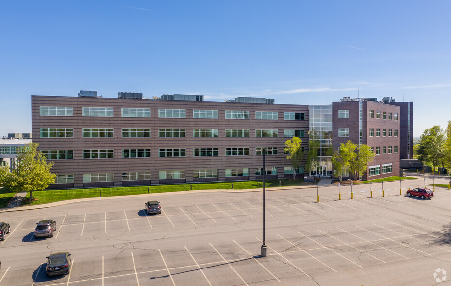 350 Campus Dr, Marlborough, MA à vendre - Photo principale - Image 1 de 1