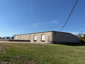 1207 Roller Dr, Owensville, MO for lease Interior Photo- Image 1 of 9
