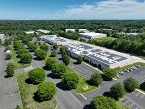 40 Twosome Dr, Moorestown, NJ for lease Building Photo- Image 2 of 4