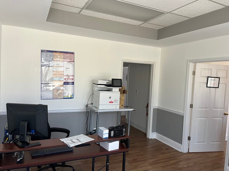1009 Milstead Ave, Conyers, GA à louer - Hall d’entrée - Image 2 de 4