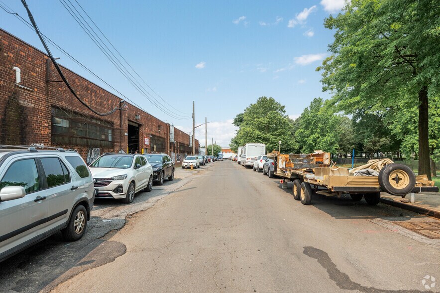 1360 S Drake Park, Bronx, NY for sale - Building Photo - Image 3 of 3
