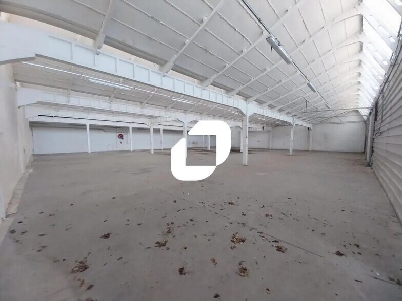 34-36 Avenue Des Bruyères, Décines-Charpieu for lease - Building Photo - Image 1 of 21