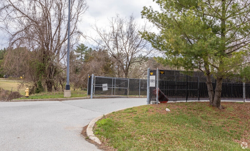 7234 Ridge Rd, Hanover, MD à vendre - Photo du bâtiment - Image 2 de 2