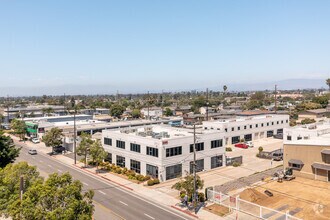2060-2060A Placentia Ave, Costa Mesa, CA - Aérien  Vue de la carte
