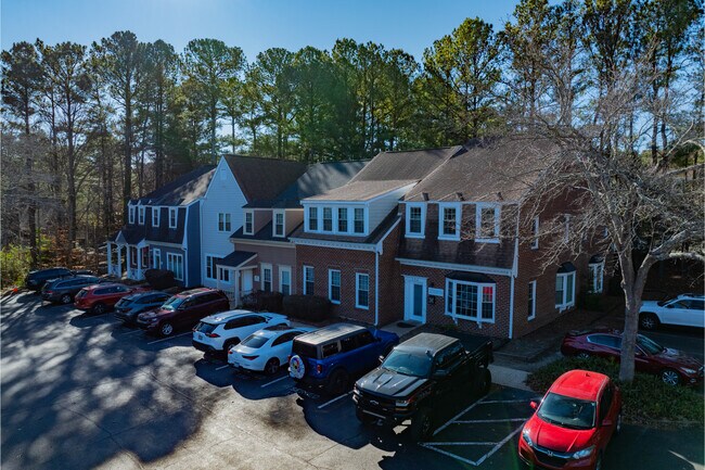 Plus de détails pour 136-146 Wind Chime Ct, Raleigh, NC - Bureau à louer