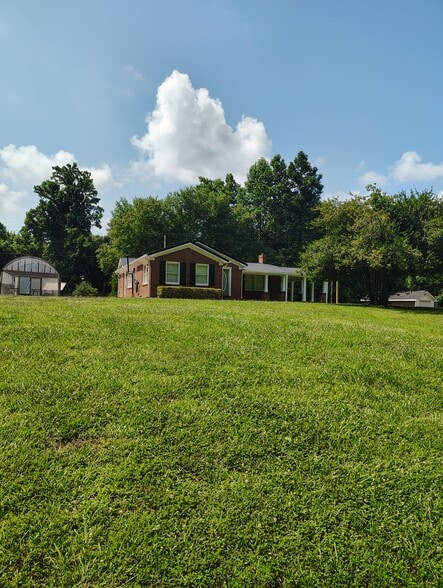 327 Gold Mine Rd, Dallas, GA à vendre - Photo du bâtiment - Image 2 de 11