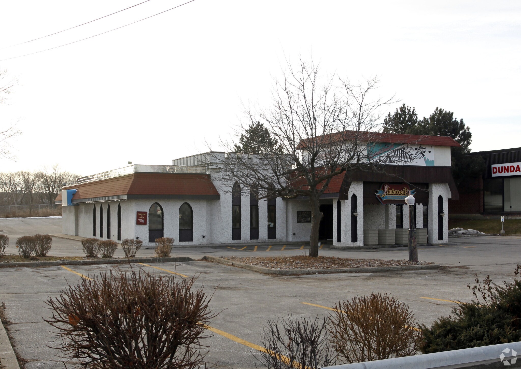 2120 Dundas St E, Mississauga, ON for sale Primary Photo- Image 1 of 1