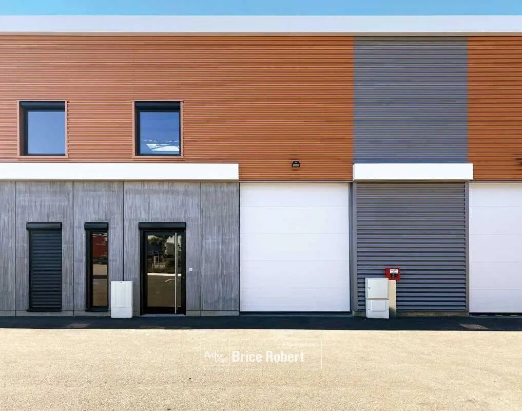 Flex dans Meyzieu à louer Photo du bâtiment- Image 1 de 7