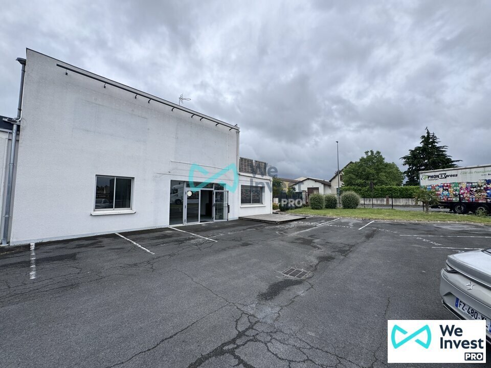 Office in Cormontreuil for lease Building Photo- Image 1 of 6