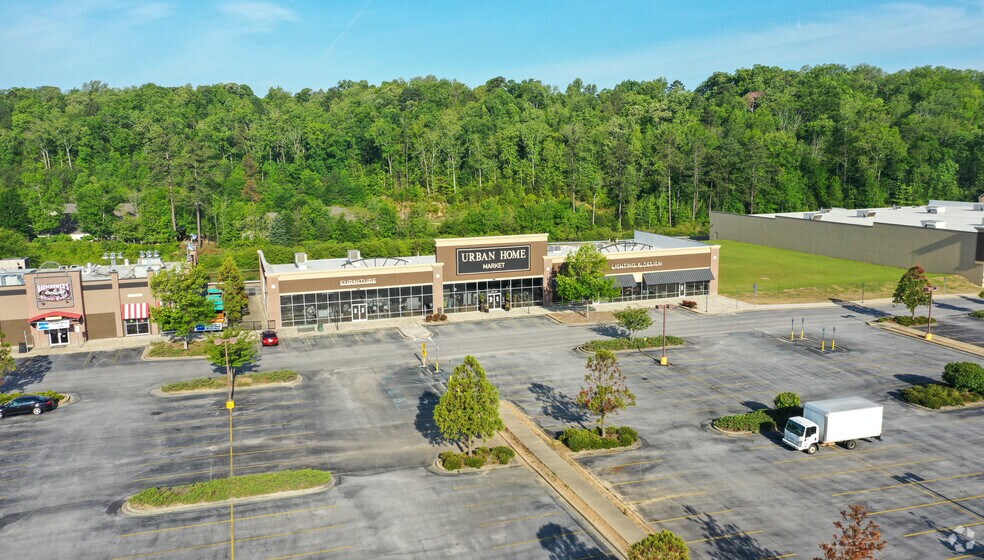 1001 Doug Baker Blvd, Birmingham, AL for lease - Building Photo - Image 2 of 3