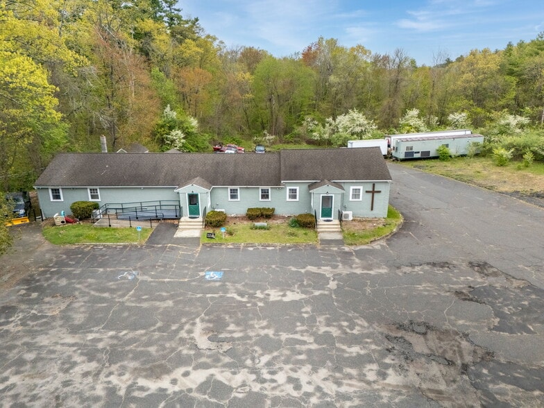 415 Andover St, Georgetown, MA for lease - Building Photo - Image 2 of 17