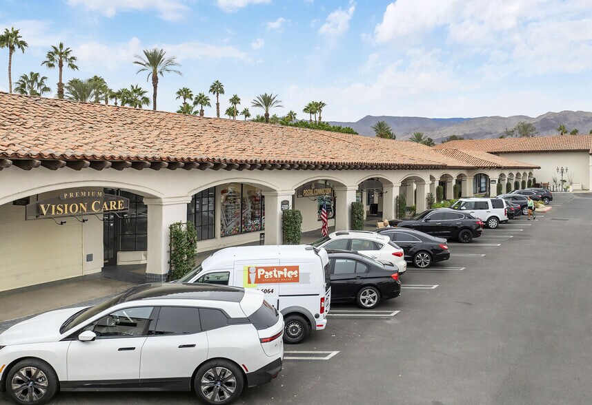 74895-74995 Hwy 111, Indian Wells, CA à louer - Photo du bâtiment - Image 3 de 4